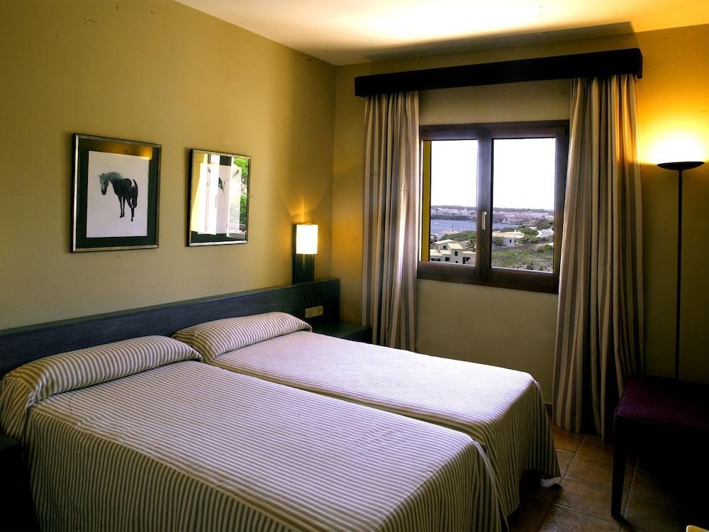 Calallonga Hotel Menorca 마혼 외부 사진