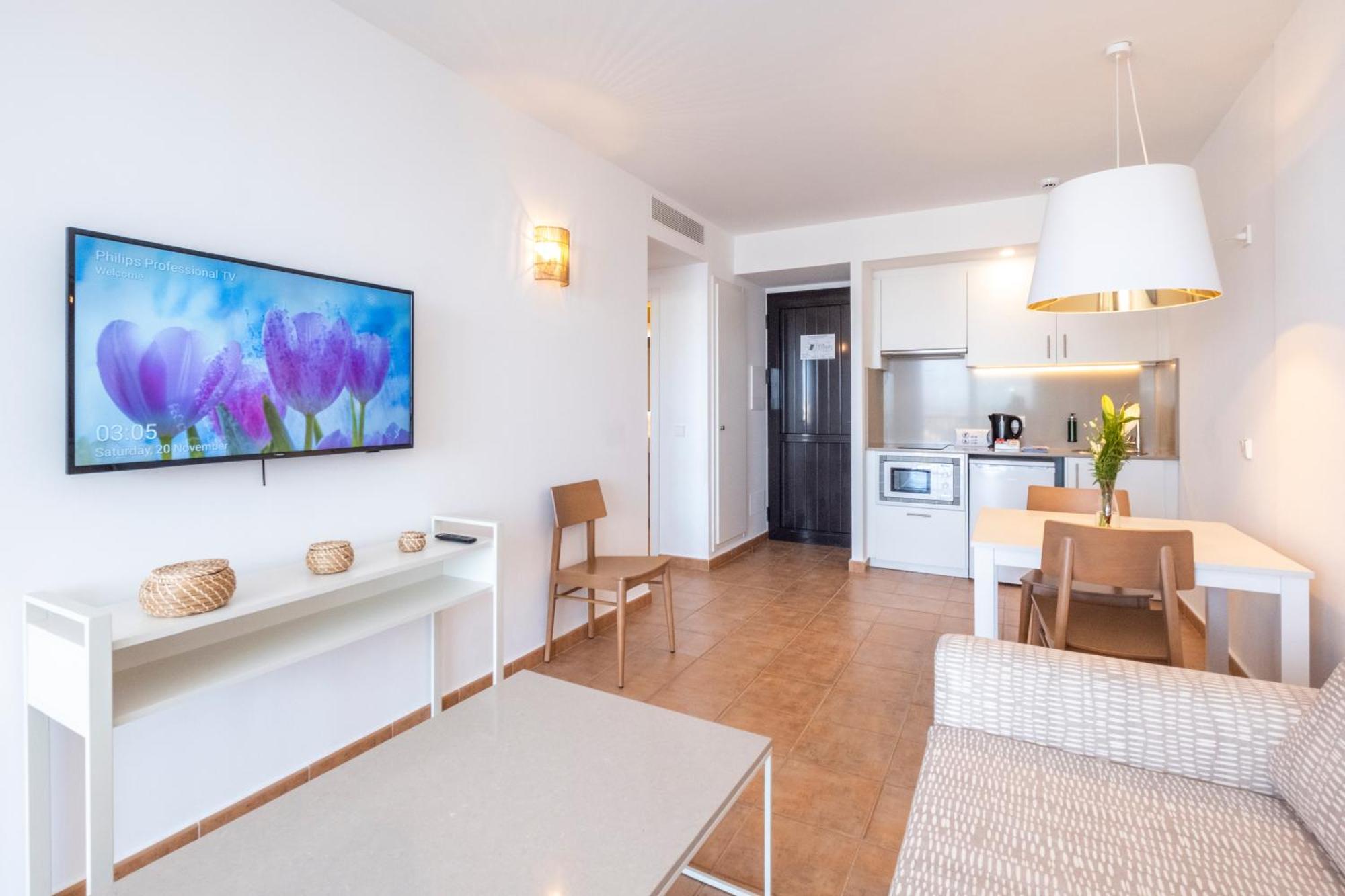 Calallonga Hotel Menorca 마혼 외부 사진